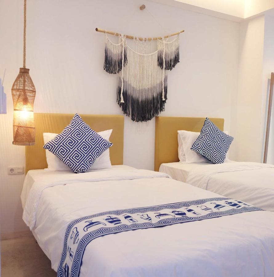 Little Mykonos Hotel Bandung Exterior photo