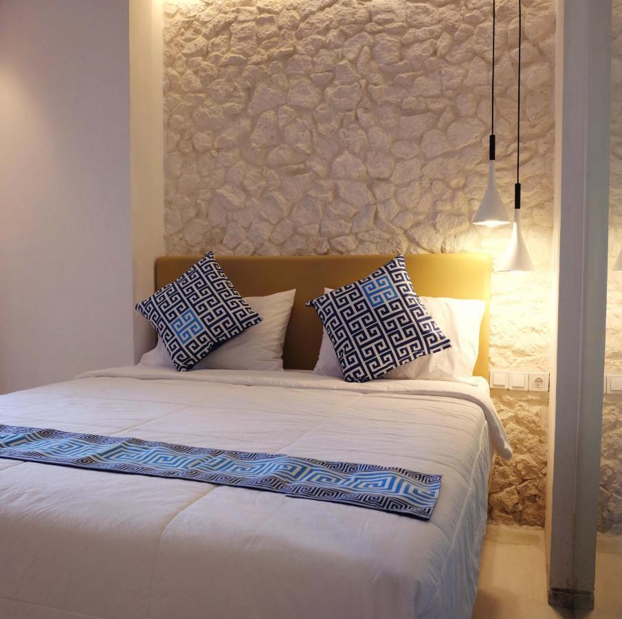 Little Mykonos Hotel Bandung Exterior photo