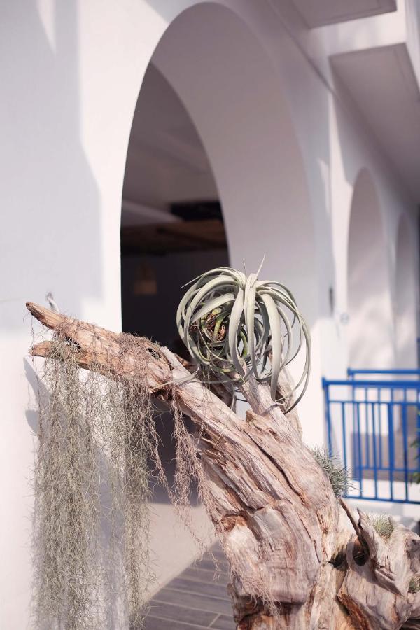 Little Mykonos Hotel Bandung Exterior photo