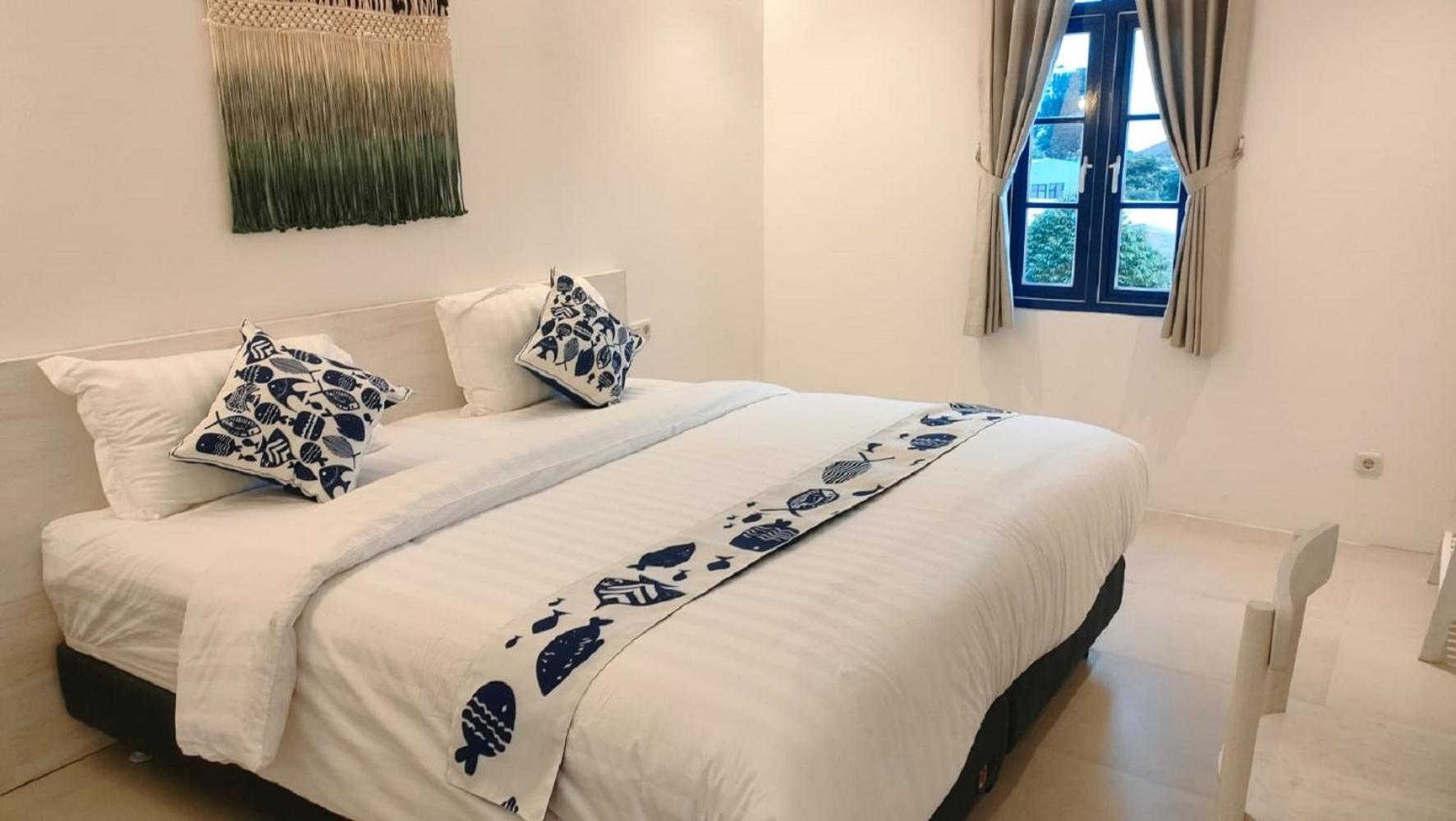 Little Mykonos Hotel Bandung Exterior photo
